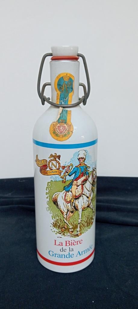 Bouteille métal - La bière de la grande armée - GERMANY, Enlèvement ou Envoi, Utilisé, Bouteille(s), Autres marques