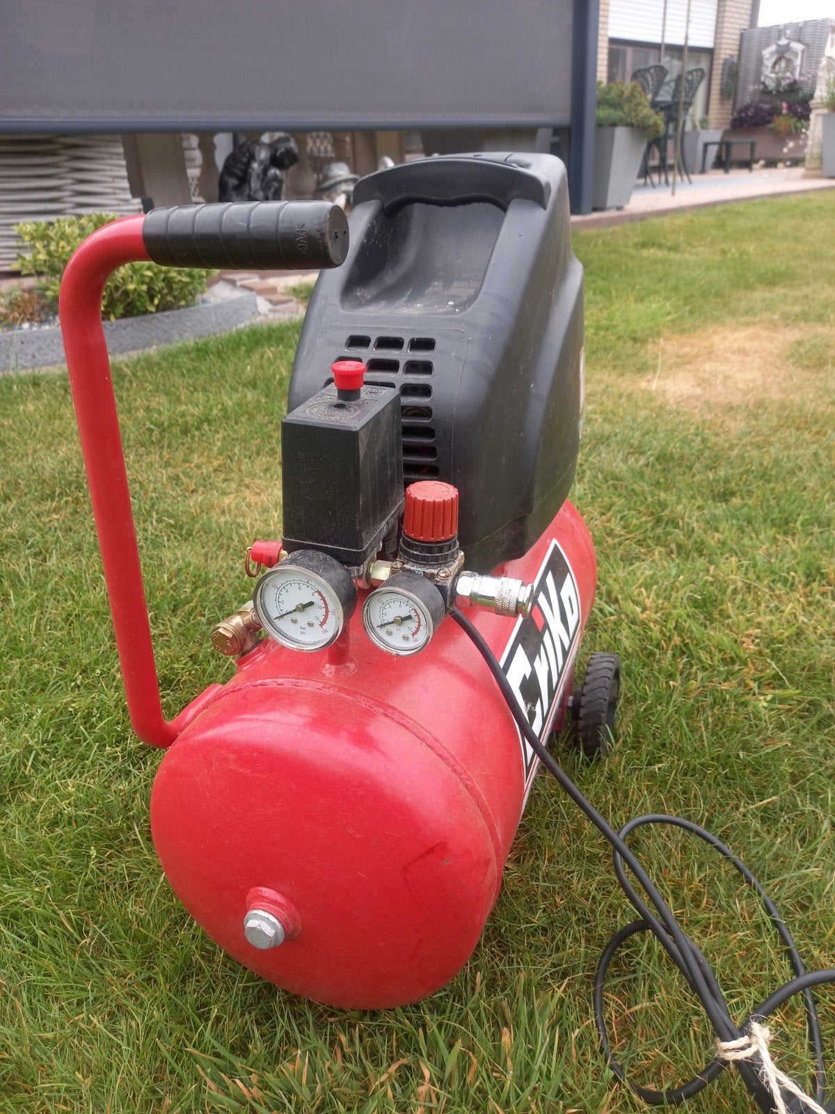 Compressor, Enlèvement