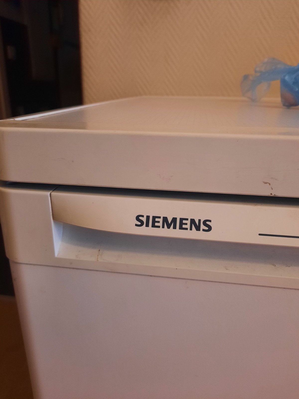 Frigo congélateur de table ( LIVRAISON gratuite à bxl), Congélateur