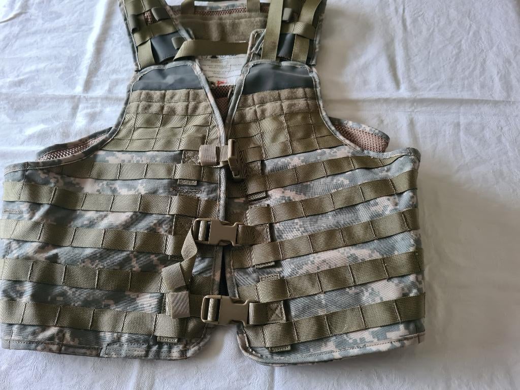 Gilet de transport de charge tactique, Collections, Objets militaires | Général, Armée de terre, Enlèvement ou Envoi