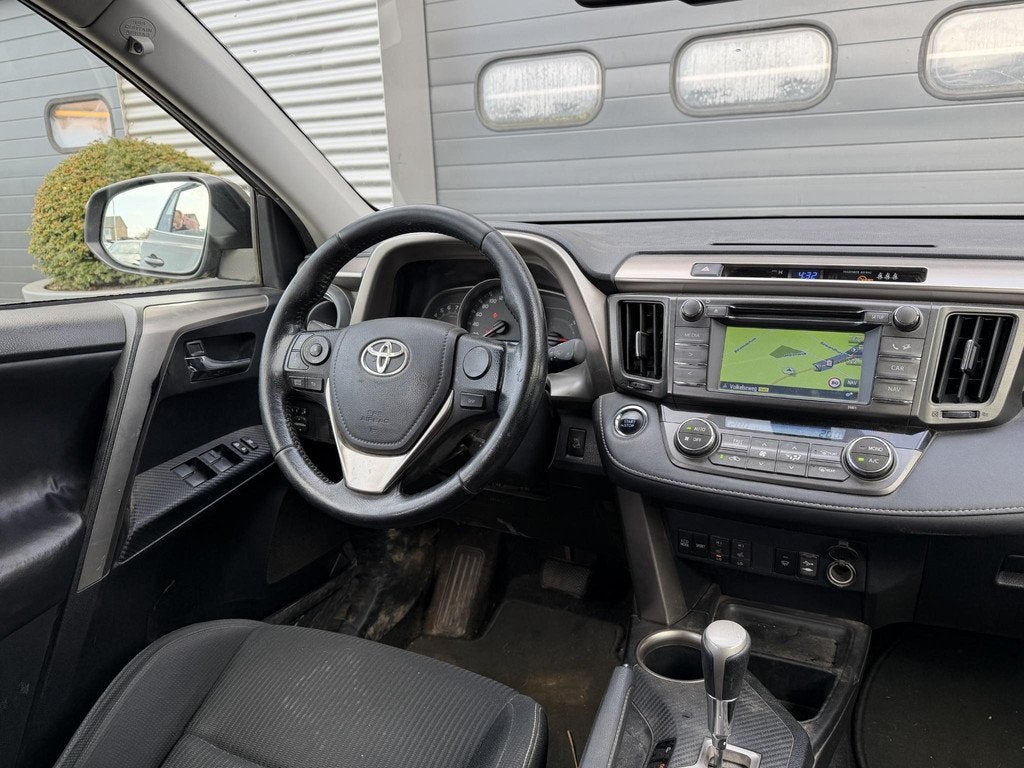 Toyota RAV4 2.0 Style 4WD | Navigatie | Camera | Stoelverwar, Auto's, Stof, Gebruikt, Euro 6, 4 cilinders