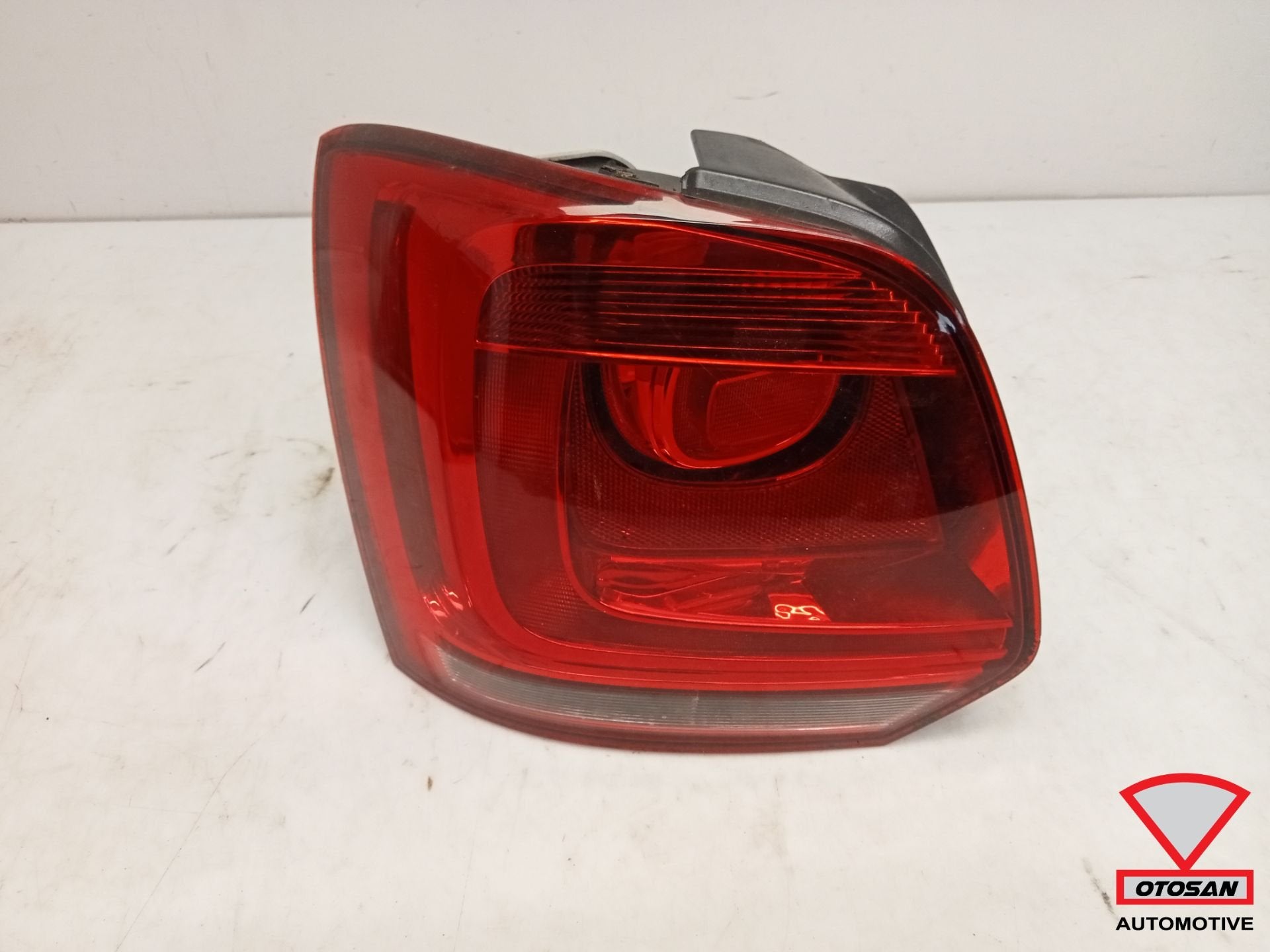 Feu arri re gauche VW Polo 6R enti rement d'origine !, Volkswagen, Volkswagen AG, Vw@volkswagen.de, Utilisé