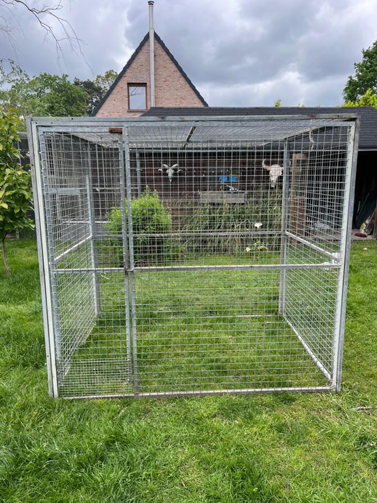 Zeer stevige demonteerbare roofvogel/papegaai ren, Ophalen, Gebruikt