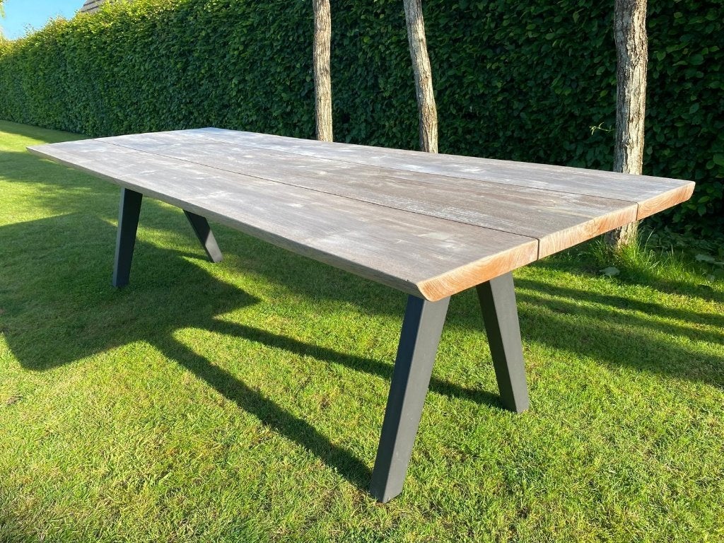 DIPHANO PURE DINING eettafel voor binnen of buiten, Enlèvement, Utilisé, Design
