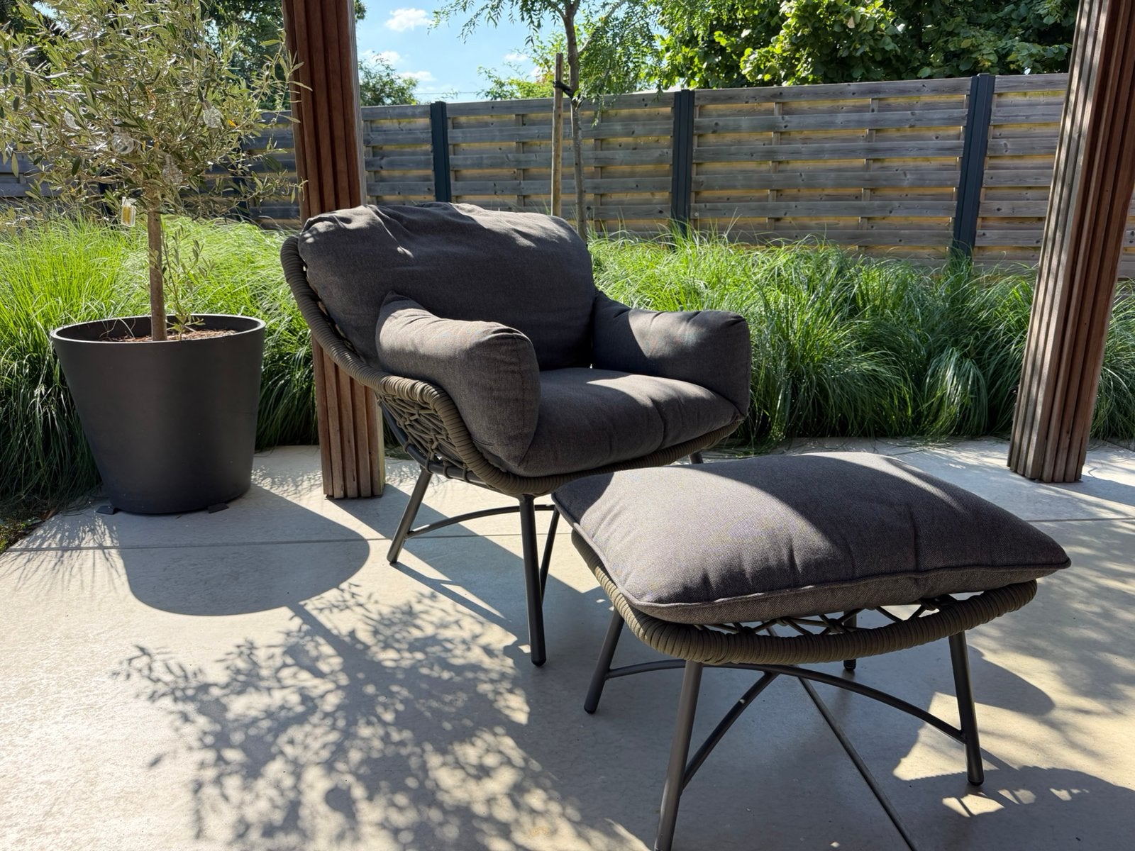 Garden Impressions Logan fauteuil met voetenbankje, Tuin en Terras, Tuinsets en Loungesets, Ophalen, Zo goed als nieuw
