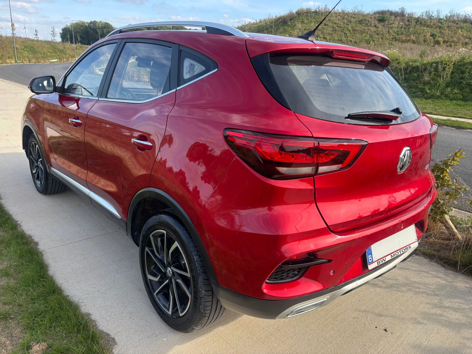 MG ZS  luxur 1.0 82 kw année 2024 26000KM boite automatique, Autos, Achat, 6 portes, Euro 6, Entreprise