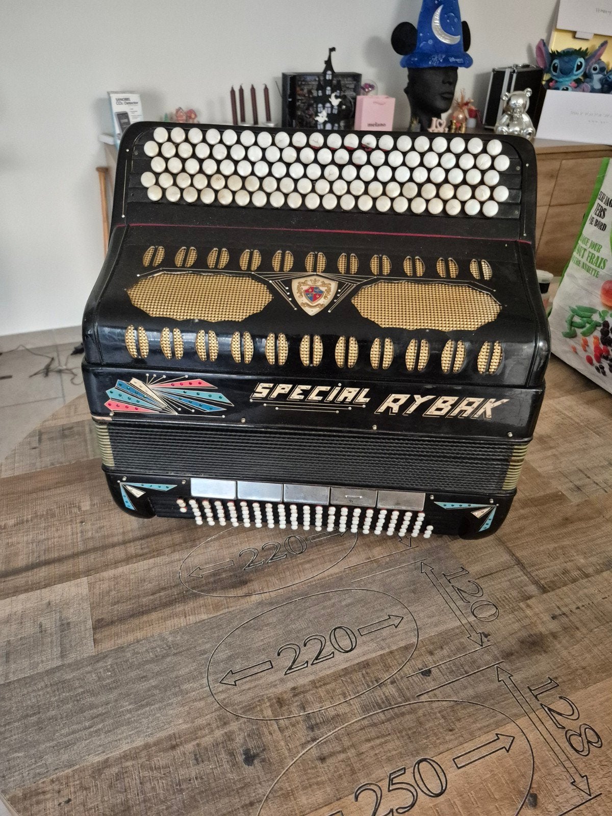 special Rybak, Ophalen