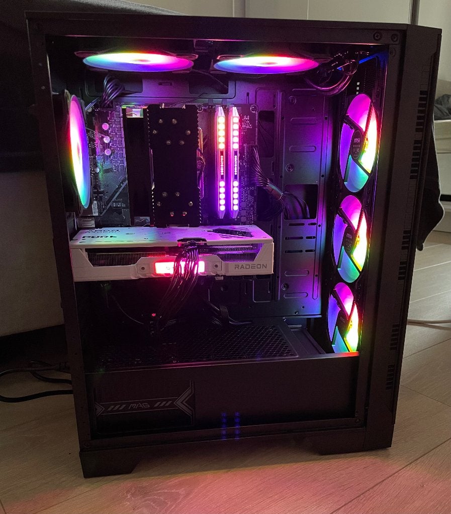 RYZEN 7 Pure RX 9060XT voor PC Gaming 16 GB/16 GB/1 TB, Computers en Software, Desktop Pc's, Ophalen, Nieuw, AMD Ryzen 7, Gaming