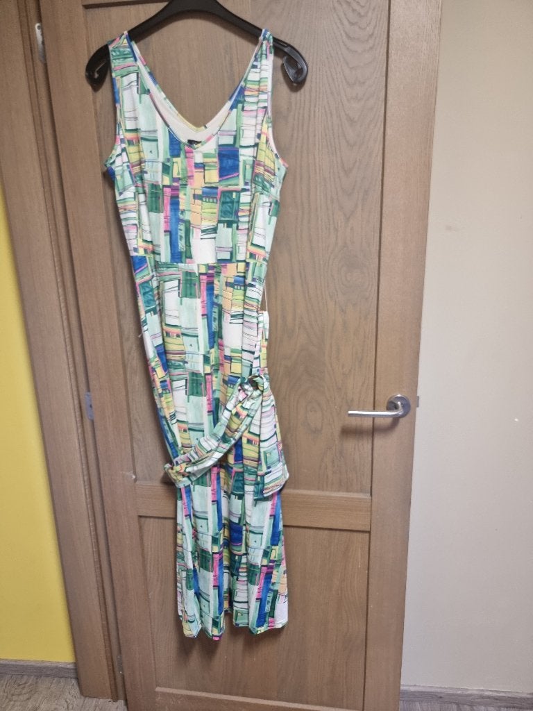 Jurk k-design maat xxl, Kleding | Dames, Jurken, Zo goed als nieuw, Maat 46/48 (XL) of groter, Overige kleuren, Onder de knie