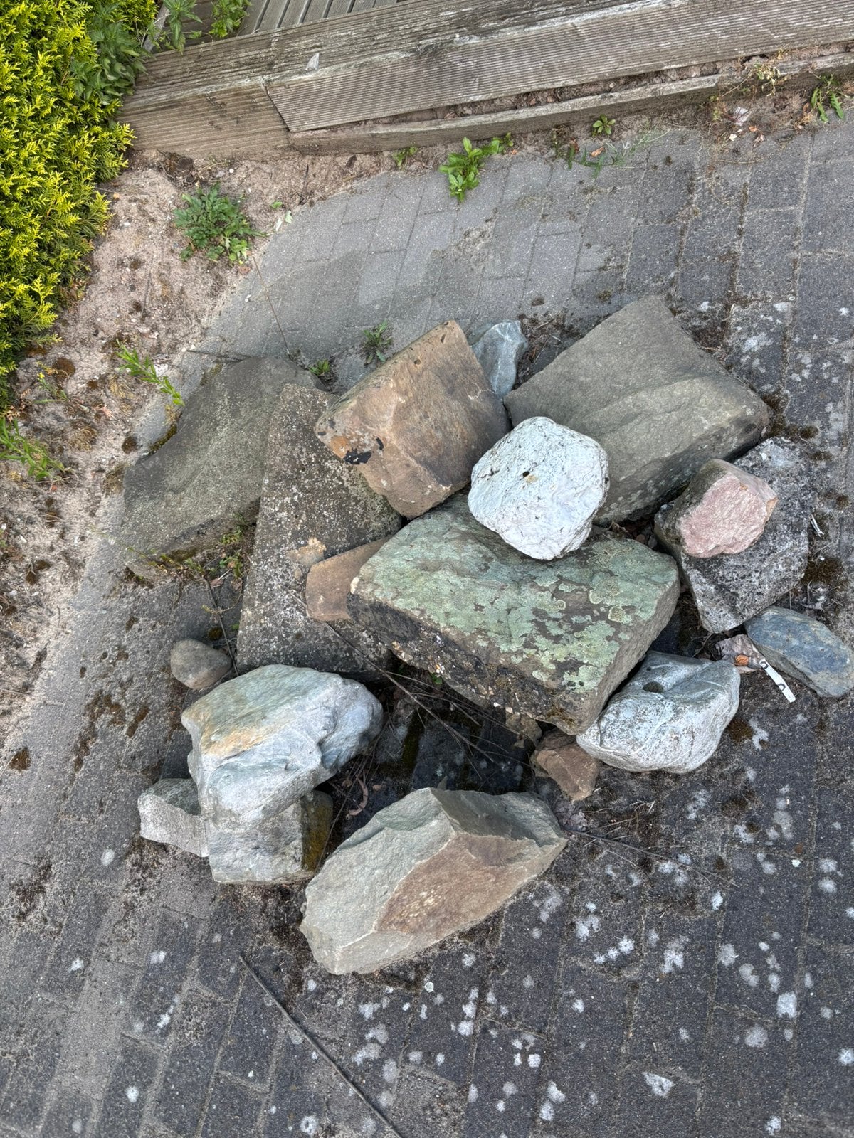Breukstenen, Tuin en Terras, Ophalen