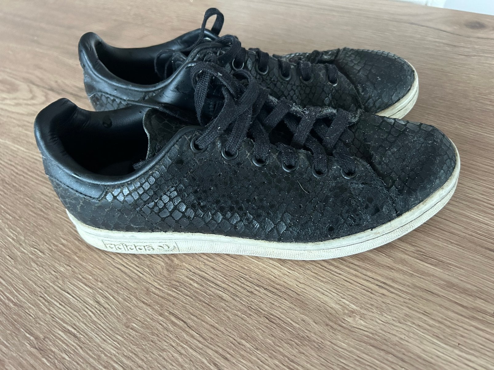Adidas maat 37,5, Kleding | Dames, Ophalen, Zo goed als nieuw