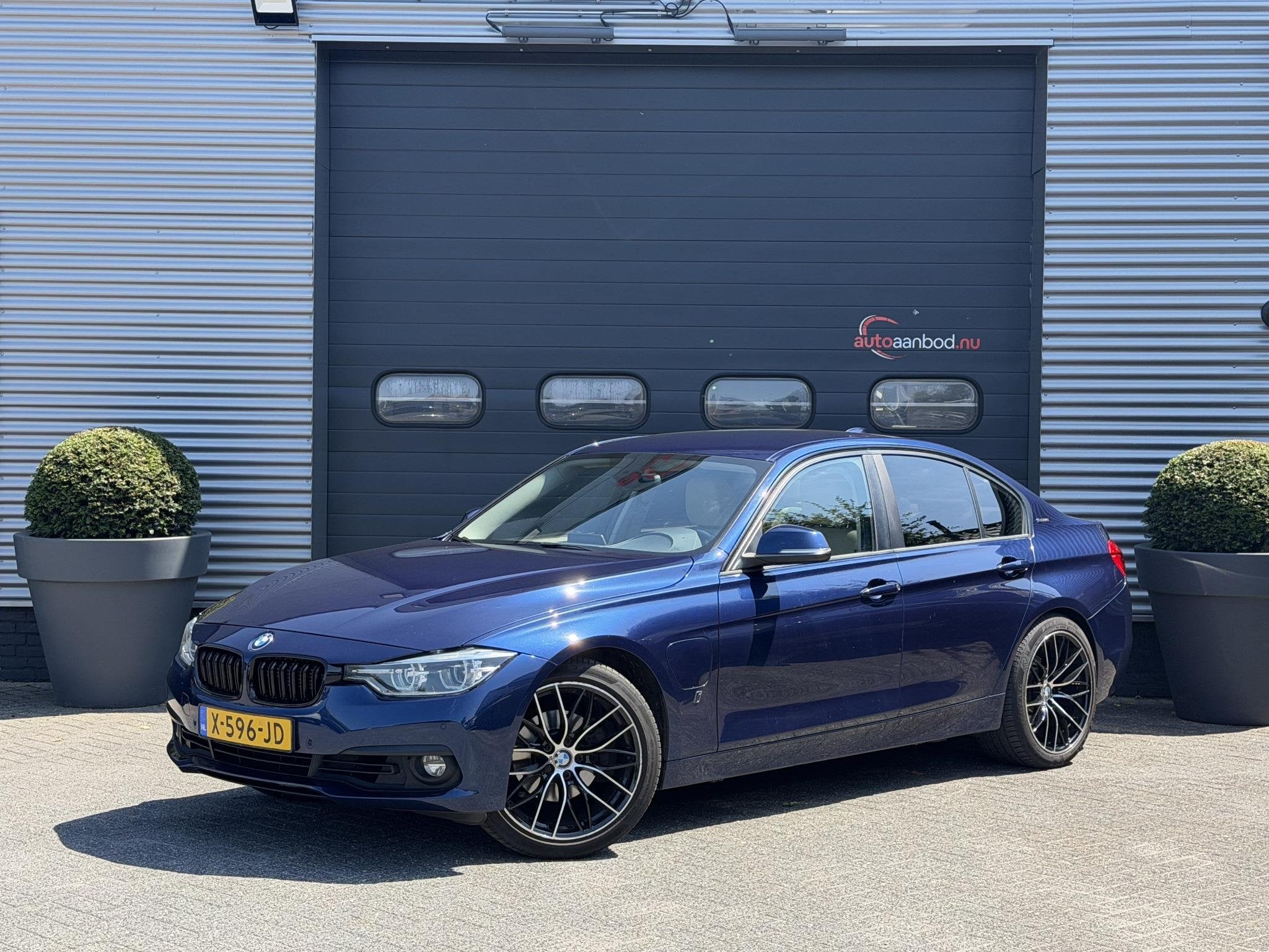 BMW 3-serie 330e High Executive (automatique), 8 kWh, Achat, Entreprise, Hybride rechargeable