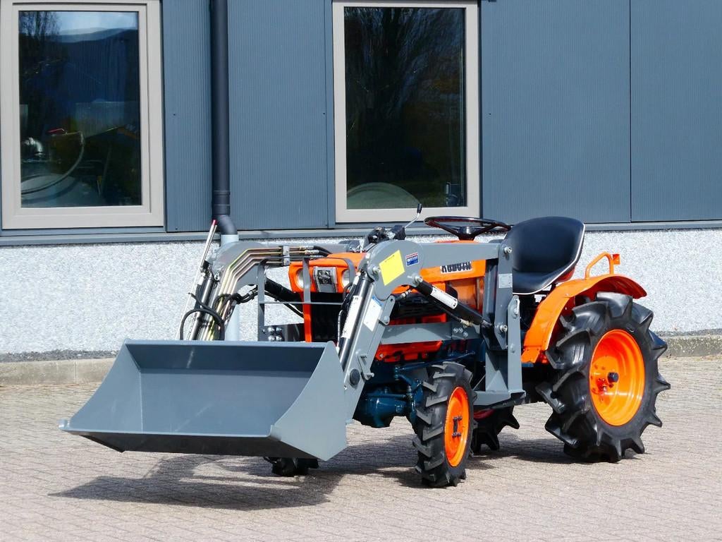 Kubota B7001 4wd / Voorlader, Articles professionnels, Agriculture | Tracteurs, Autres marques, De Maalstroom 3
8255 RN  Swifterbant