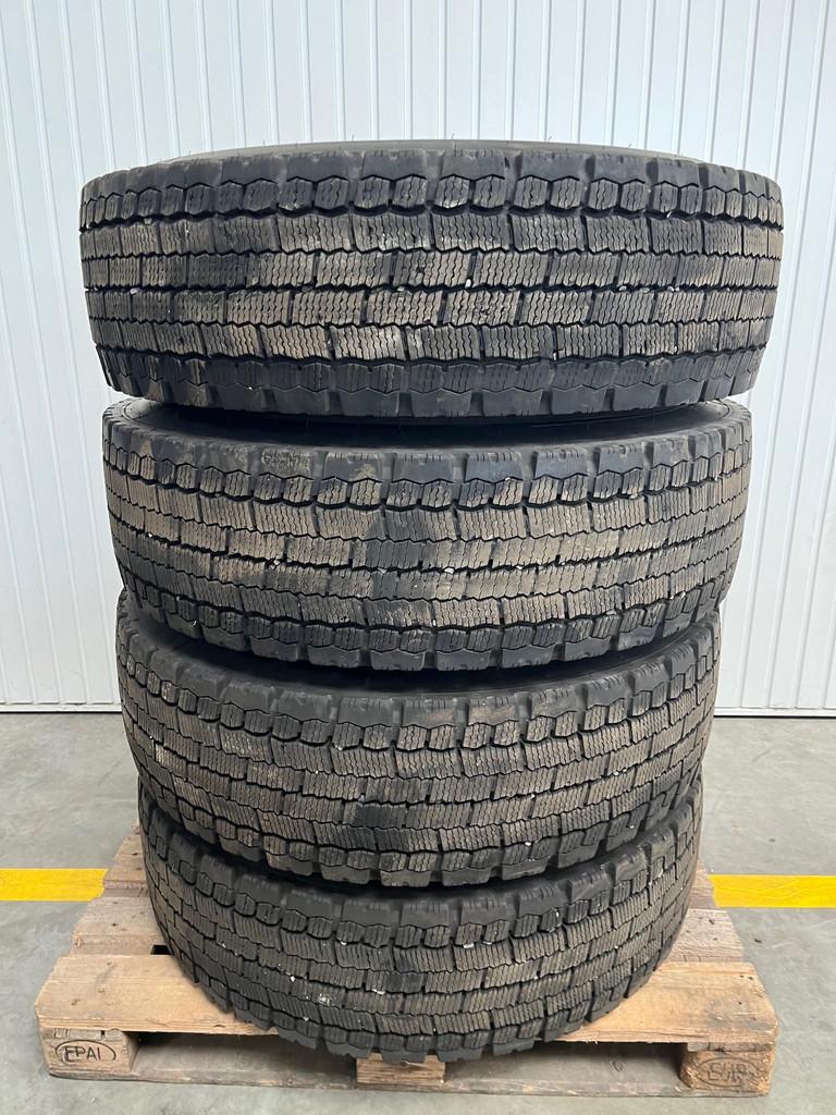 4 x band + 4 x velg 315/80r22,5, Auto-onderdelen, Gebruikt, Overige merken, Overige Auto-onderdelen
