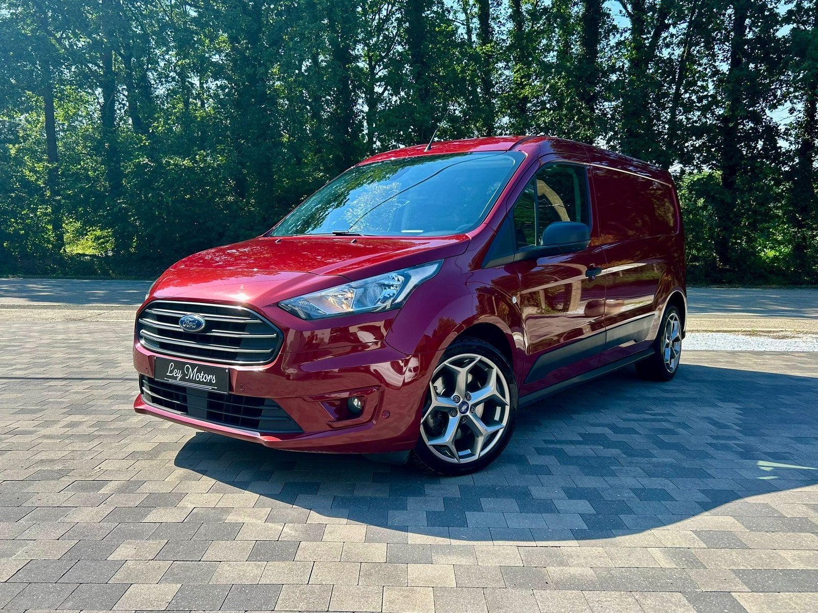XL | FORD CONNECT L2 | BTW WAGEN, https://public.car-pass.be/vhr/3f9a3983-3ca8-4ca3-b78c-ace3d283e702, Achat, Euro 6, Entreprise