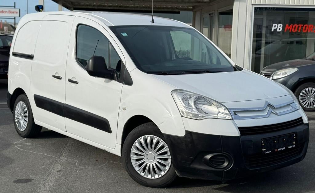 Te koop:Citroën Berlingo(lv) 1.6hdi/2010-222000km gekeurd vk, Auto's, Citroën, USB, Te koop, Berlingo, Bedrijf