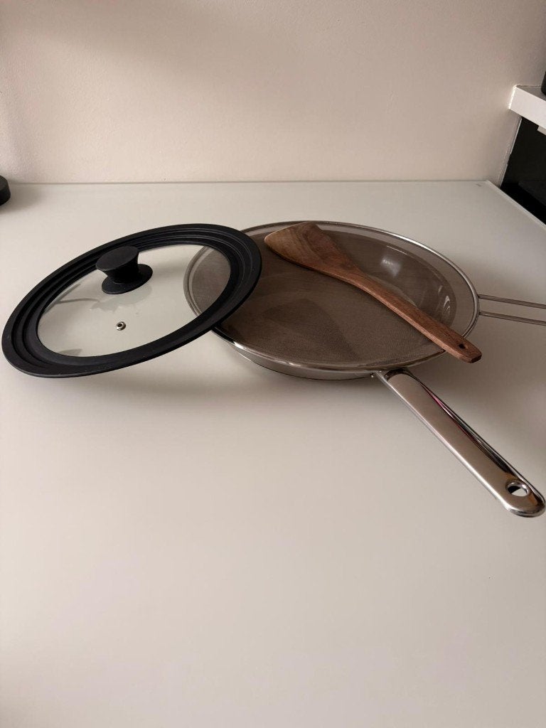 Lot cuisson IKEA : poêle inox, couvercles, spatule, Compatible lave-vaisselle, Inox, Utilisé, Ensemble de casseroles