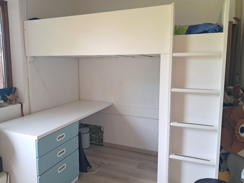 Kinderkamer - hoogslaper met bureau en kleerkast, Ophalen, Gebruikt, Jongetje of Meisje
