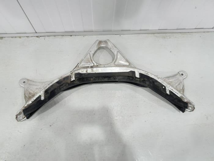 Barre transversale avant d'un Audi A6, -, 3 mois de garantie, Audi, Utilisé