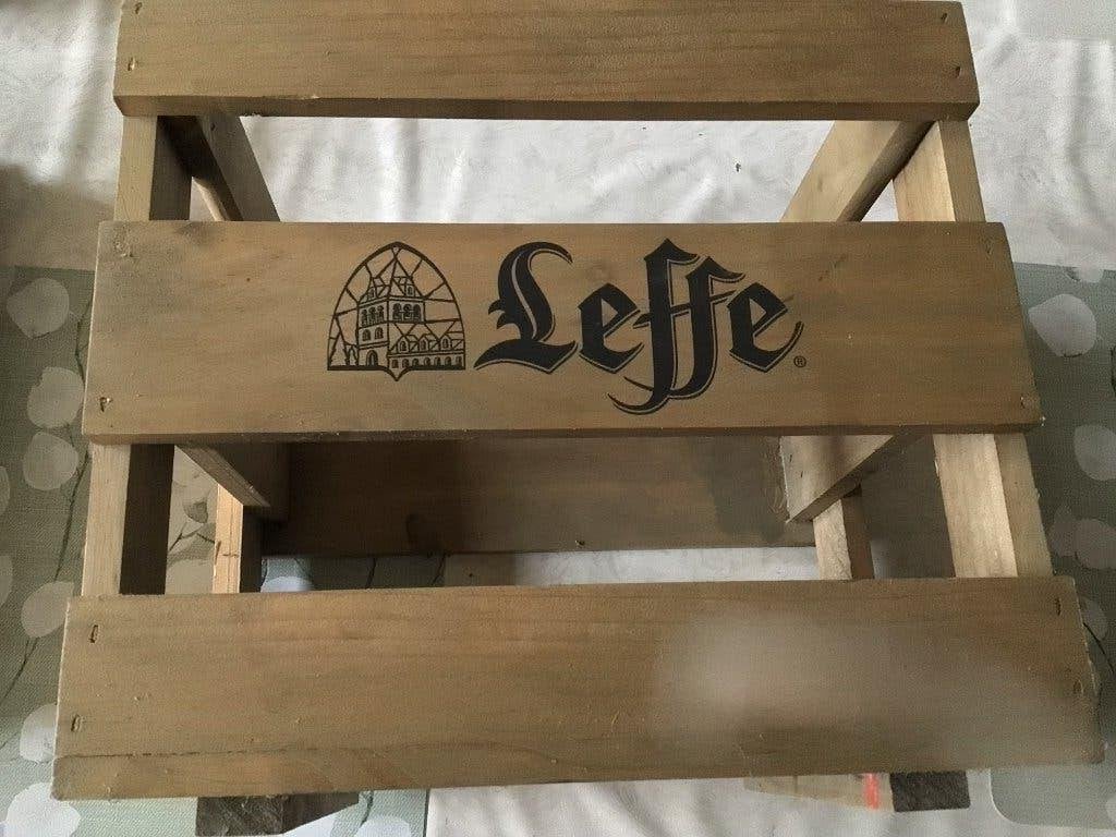 Leffe houten lege bierkrat bierbak, Verzamelen, Biermerken, Ophalen of Verzenden, Leffe