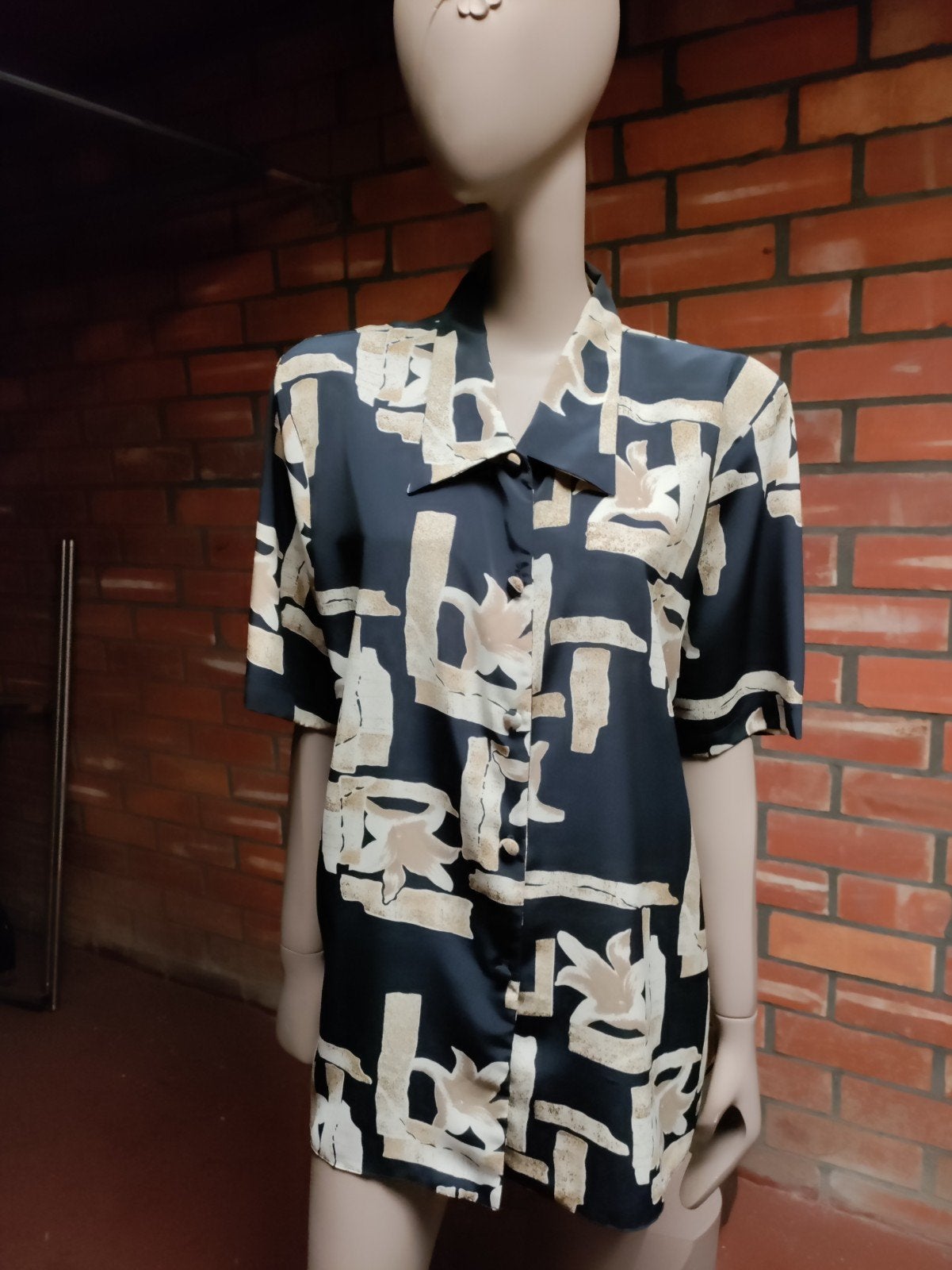 Dames bloezen., Kleding | Dames, Dames-kledingpakketten, Ophalen of Verzenden, Zo goed als nieuw, Maat 42/44 (L)