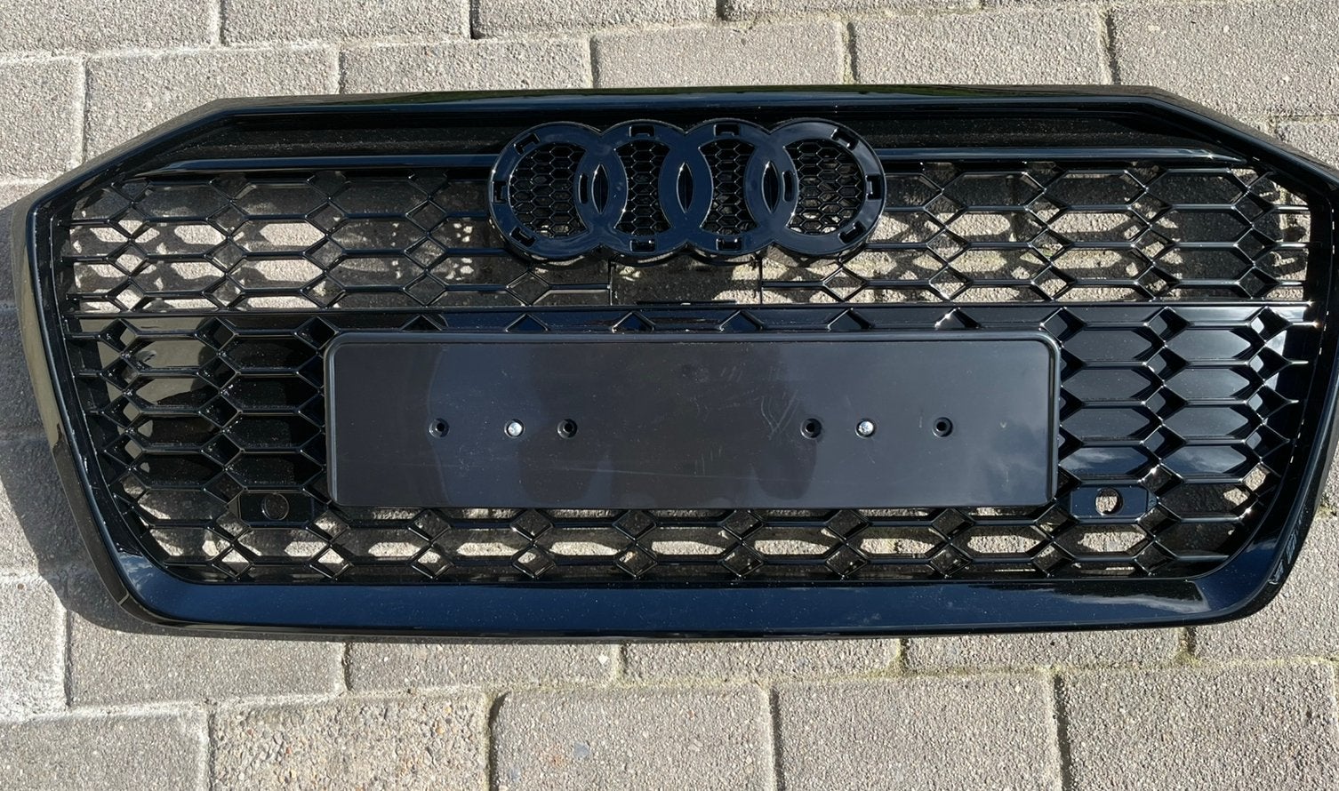 Calandre sport pour Audi A6, Neuf, Pare-chocs, Audi, Enlèvement