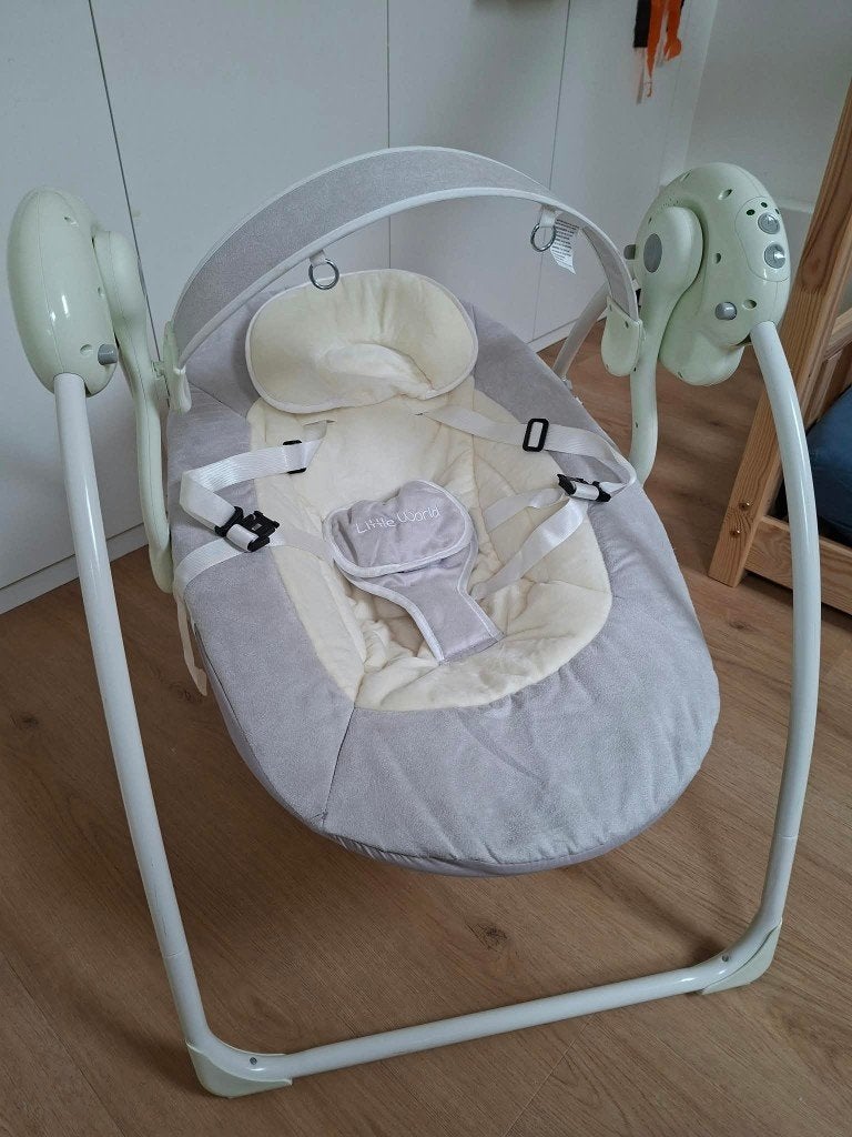 Little World elektrische babyschommel met muziek, Kinderen en Baby's, Ophalen, Gebruikt, Schommelstoel, Overige merken