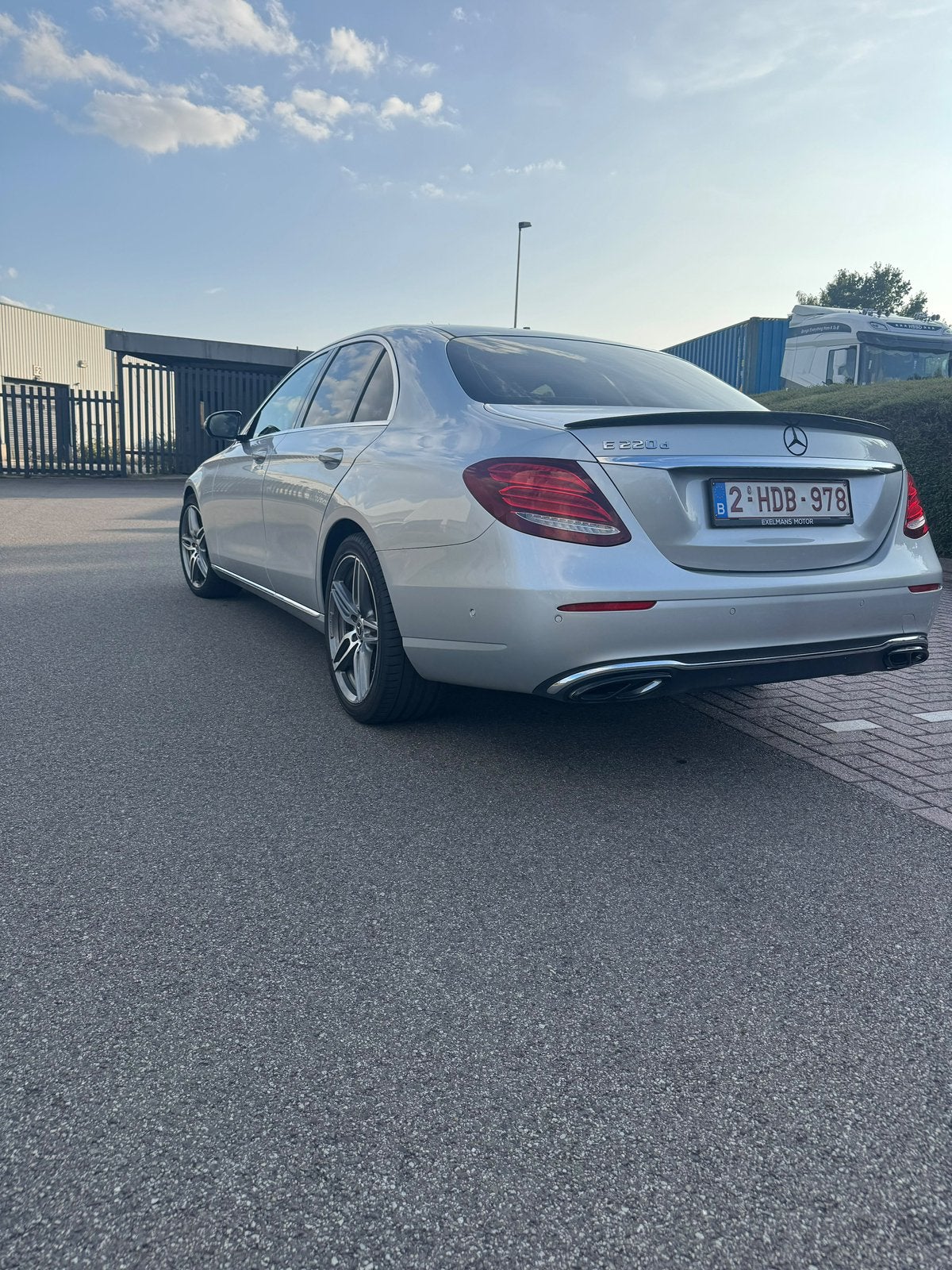 Mercedes E220 CDI bj:2017  218000km, Auto's, Automaat, Zwart, Diesel, Particulier