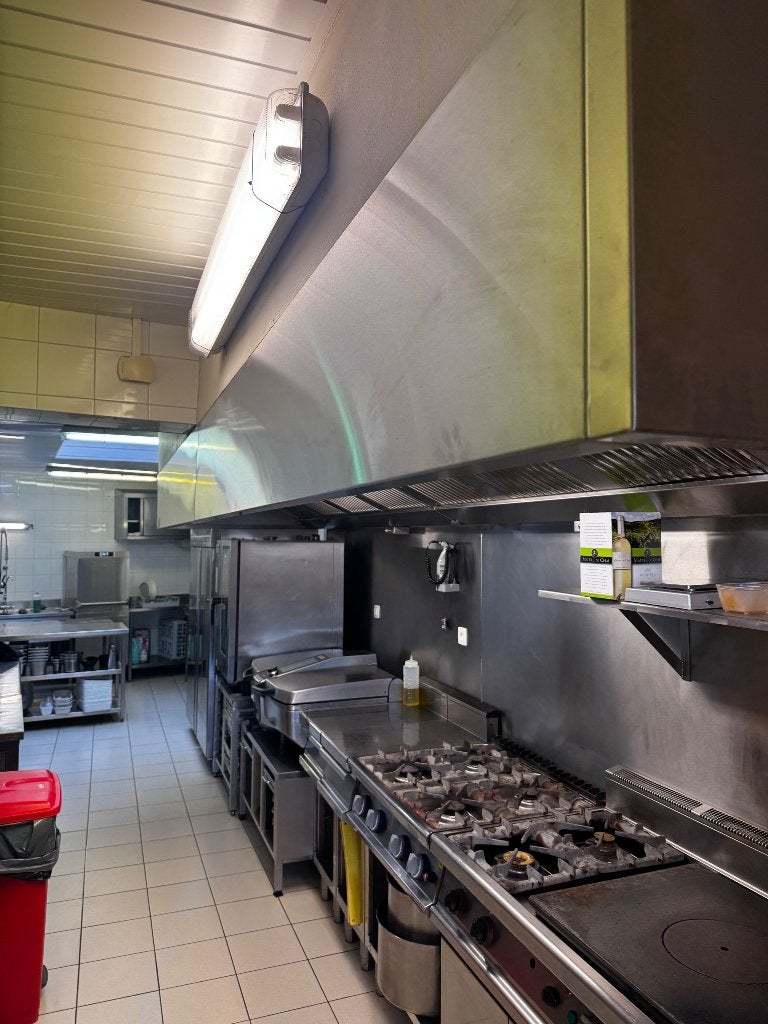 Hotte professionnelle de 5,20 m, Electroménager, Enlèvement, Utilisé, Moteur