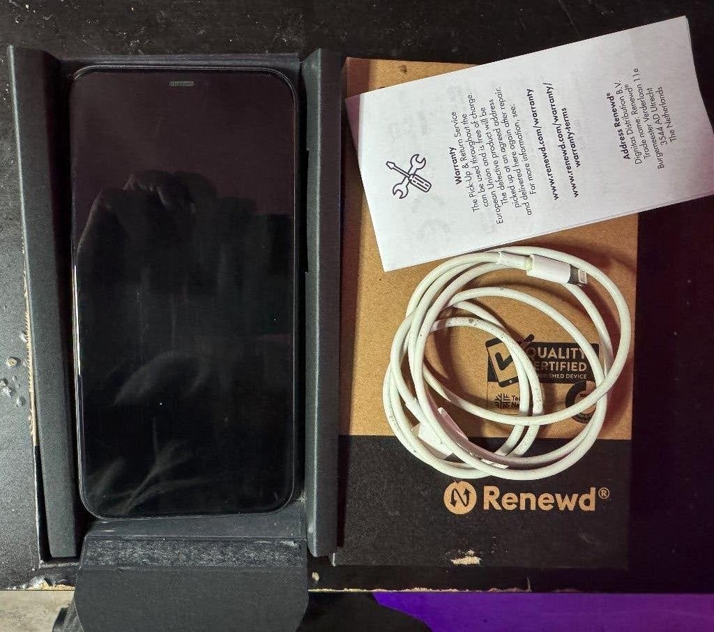 Iphone 11 BK 64GB Batterij 85% Licht Gebruikt, Telecommunicatie, Mobiele telefoons | Apple iPhone, Zwart, Refurbished, 64 GB, Zonder simlock