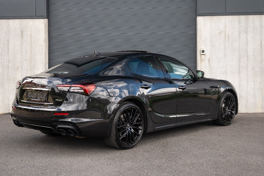 Maserati Ghibli 3.0 V6 S Q4 Modena / Soft Close / Pano roof, Automaat, Dealer onderhouden, Zwart, Leder