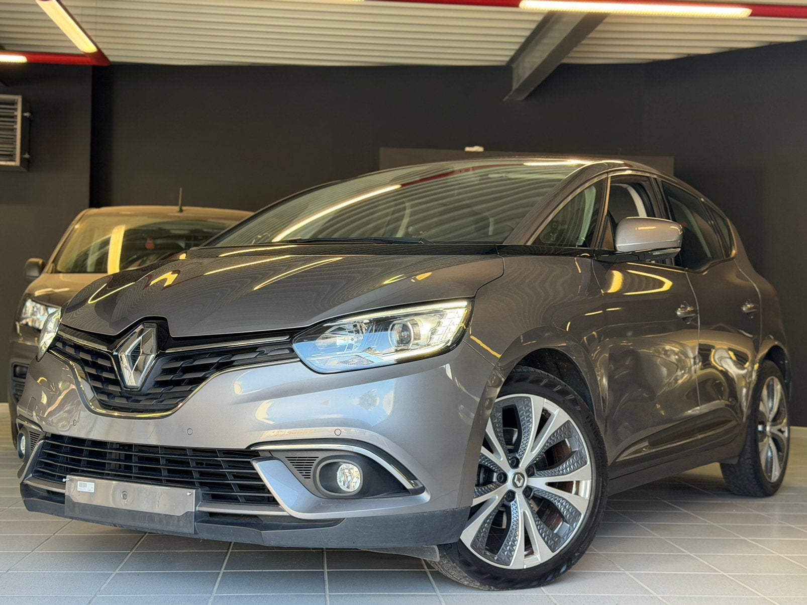 Renault Scenic | Automatique | 1.5DCI | 1er Propriétaire |, Autos, Argent ou Gris, Achat, Euro 6, Entreprise