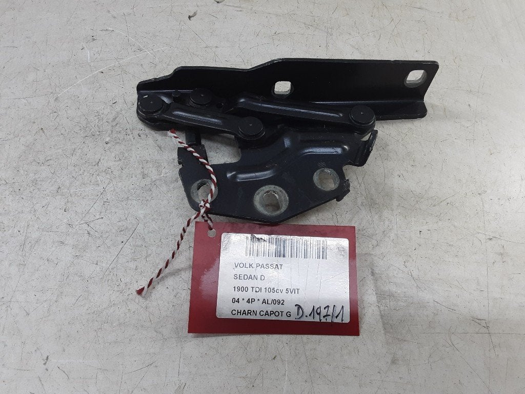 CHARNIERE DE CAPOT GAUCHE Volkswagen Passat (3C2), Autos : Pièces & Accessoires, Volkswagen, Mevr. I. Hauben, Utilisé, Rue de l'Espoir 34 34
4030  GRIVEGNÉE, BE