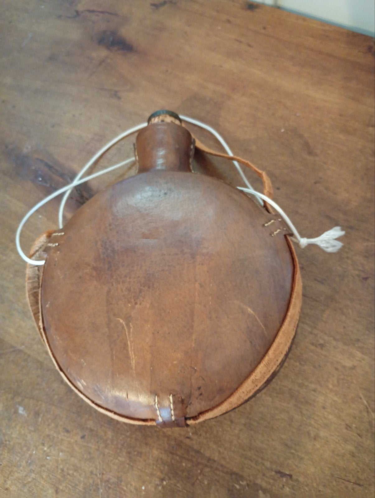 Ancienne gourde militaire numérotée, Enlèvement