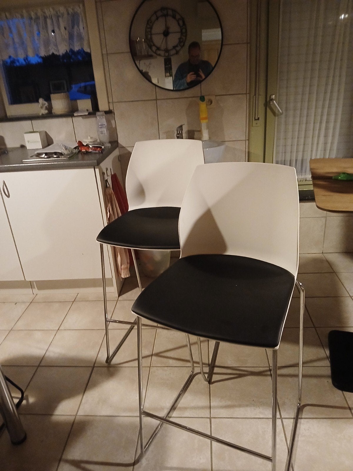 Keykenstoelen  74cm  H   design  wit  witte  2   2stuks, Huis en Inrichting, Stoelen, Wit, Ophalen