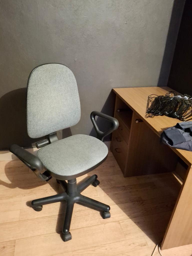 Chaise de bureau, Ophalen, Bureaustoel