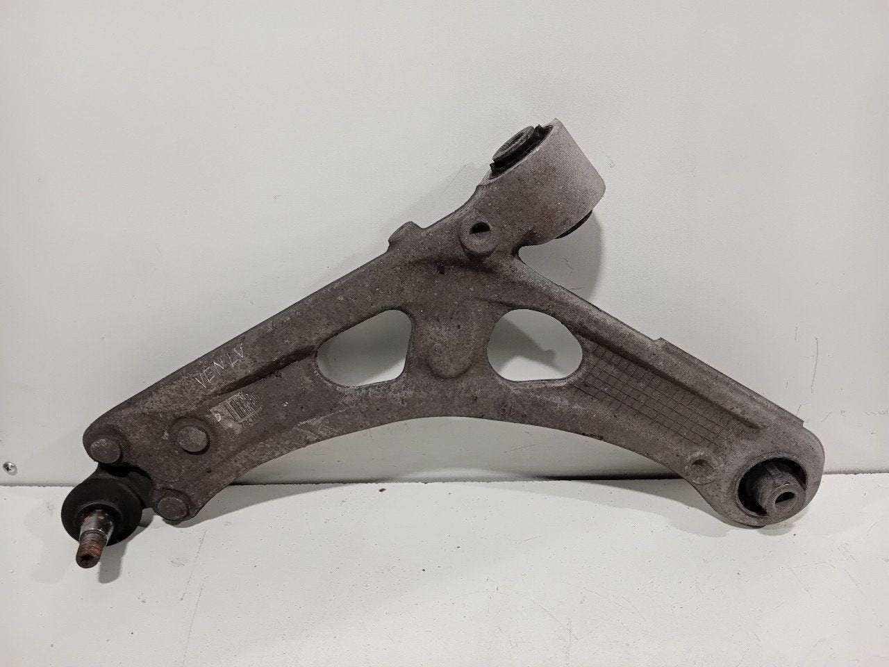 Draagarm links voor Opel Combo, Onderdelen@venauto.nl, Van der Ven Autorecycling B.V., Gebruikt, Ettenseweg 76, 4706 PB Roosendaal, The Netherlands