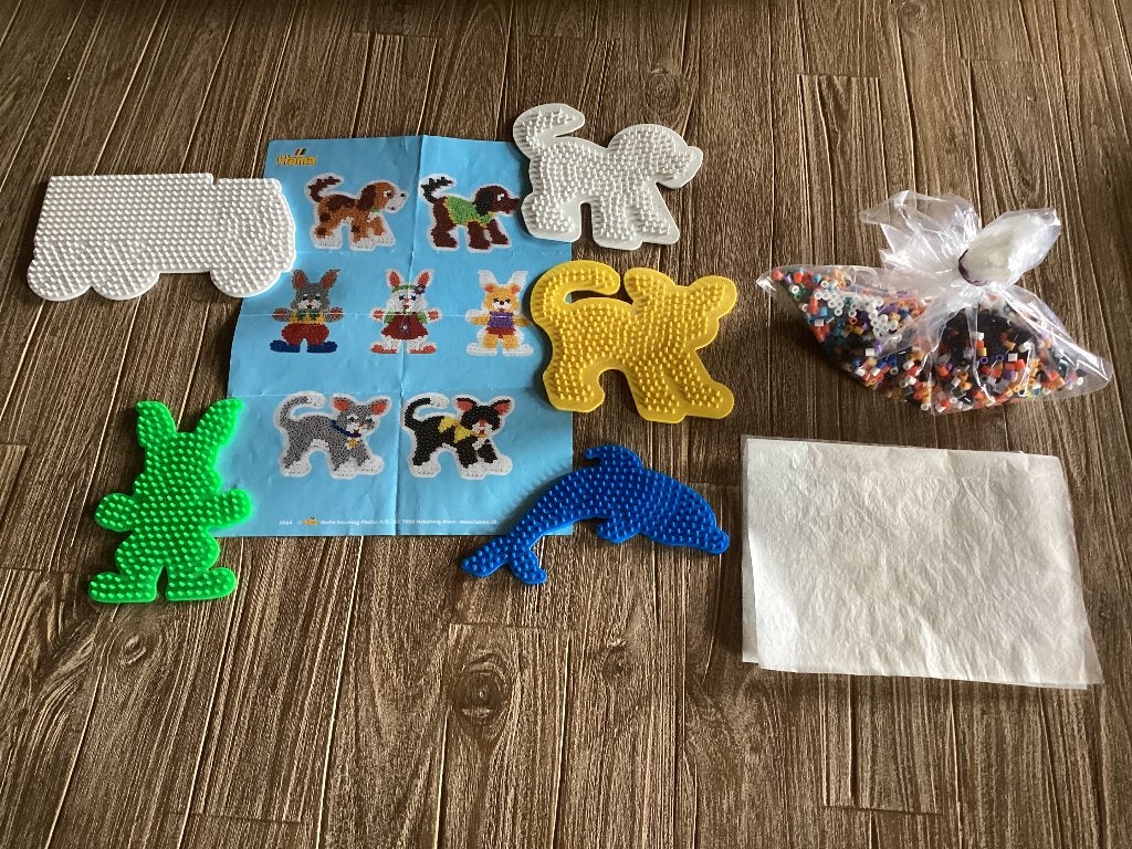 Pakket puzzels, strijkparels, spel, knutseldoos, Ophalen, Gebruikt, Jongen of Meisje