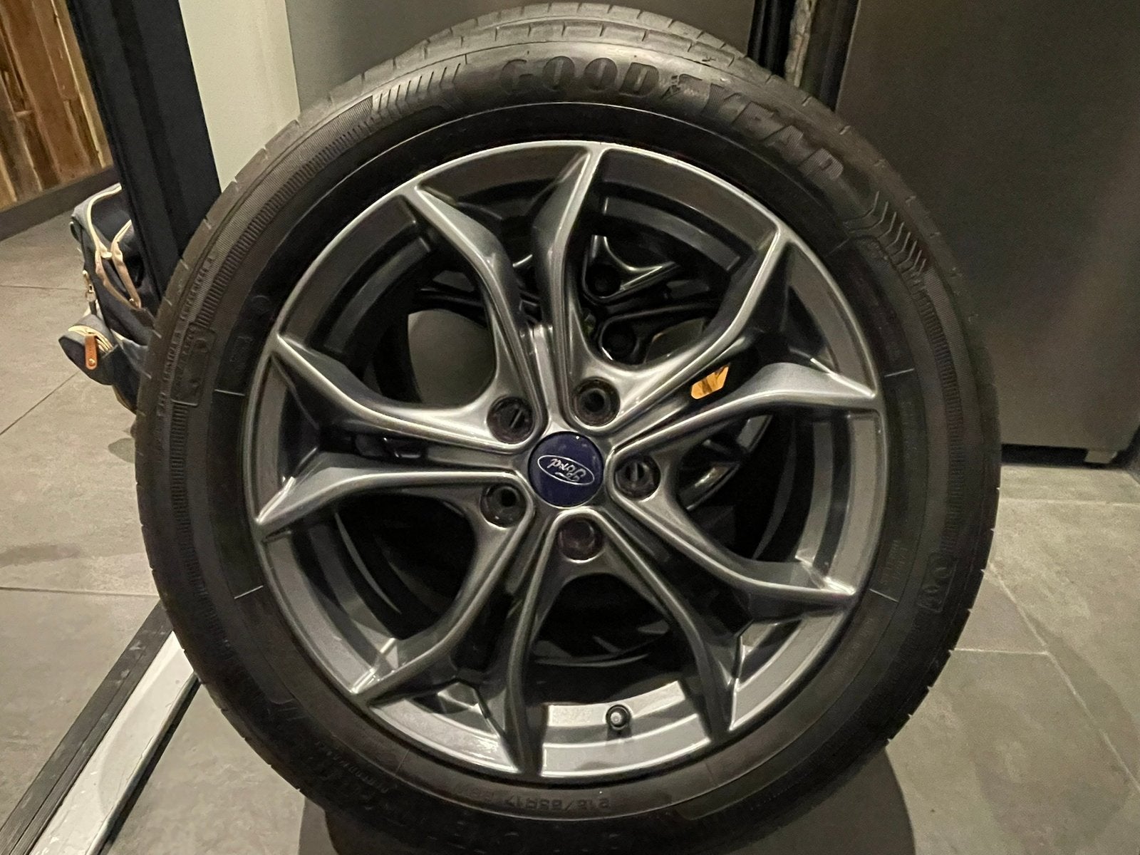 Roues ford, Autos : Pièces & Accessoires, Pneus et Jantes, 215 mm, Véhicule de tourisme, Pneus été