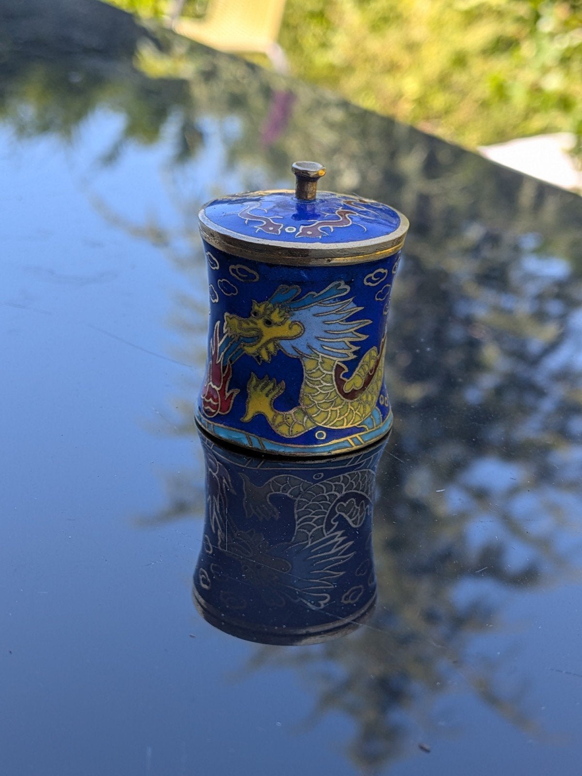 Emaille pot uit de antieke Aziatische cloisonne, China drago