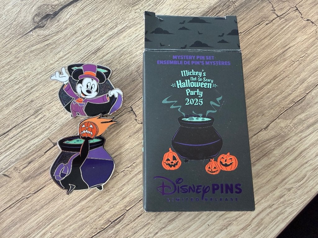 Mickeys Not So Scary Halloween Party Pin Pack 1, Collections, Enlèvement ou Envoi, Mickey Mouse, Comme neuf, Autres types
