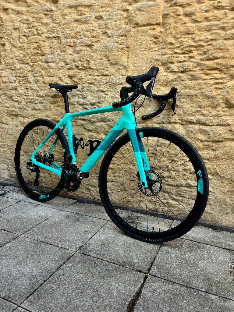 Bianchi Infinito CV Ultegra Di2 12-speed Nieuwstaat, Vélos & Vélomoteurs, Vélos | Vélos de course, Comme neuf, Hommes, Autres marques