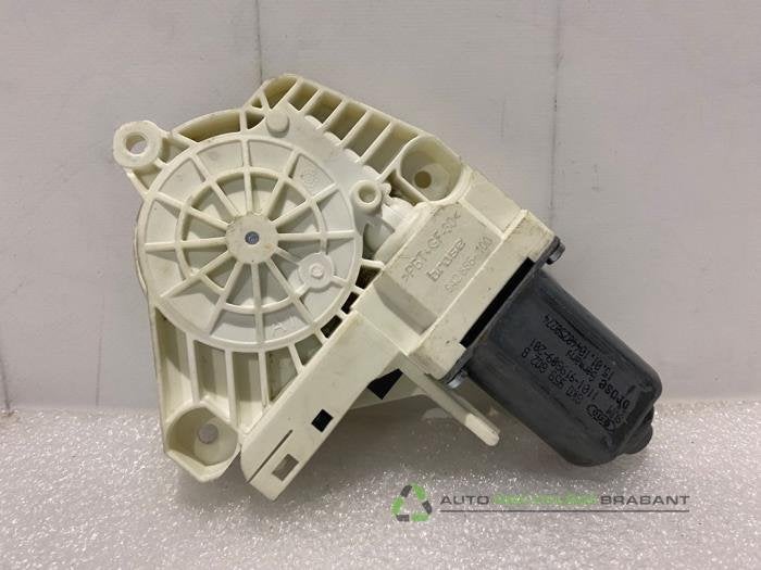 Moteur de vitre portière d'un Volkswagen Polo, Volkswagen, -, 3 mois de garantie, Utilisé