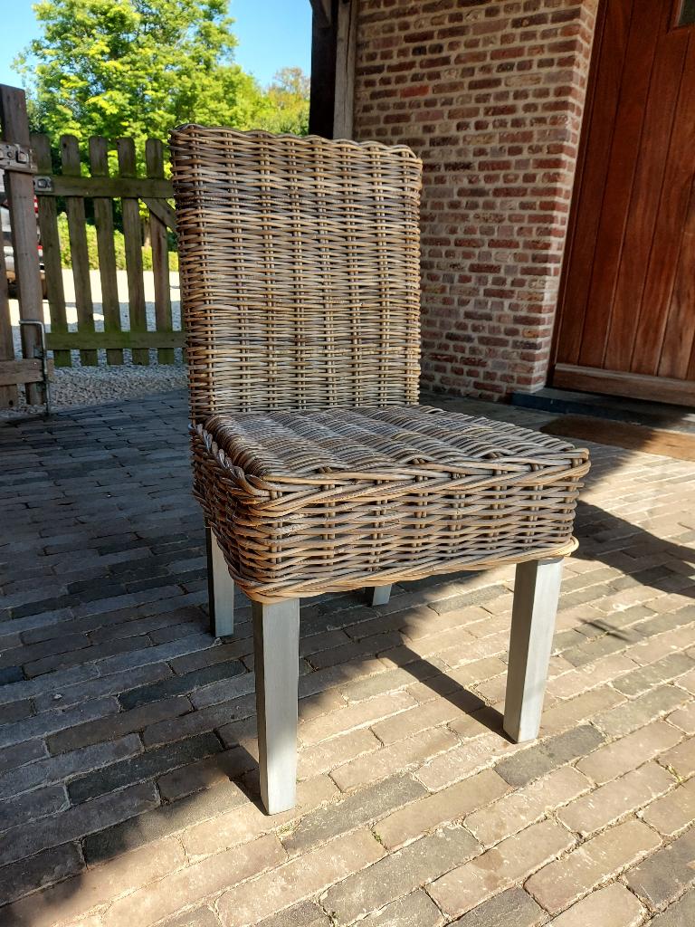 4 chaises en osier avec coussins à cravates, Maison & Meubles, Chaises, Utilisé, Quatre, Osier ou Rotin, Brun, Enlèvement