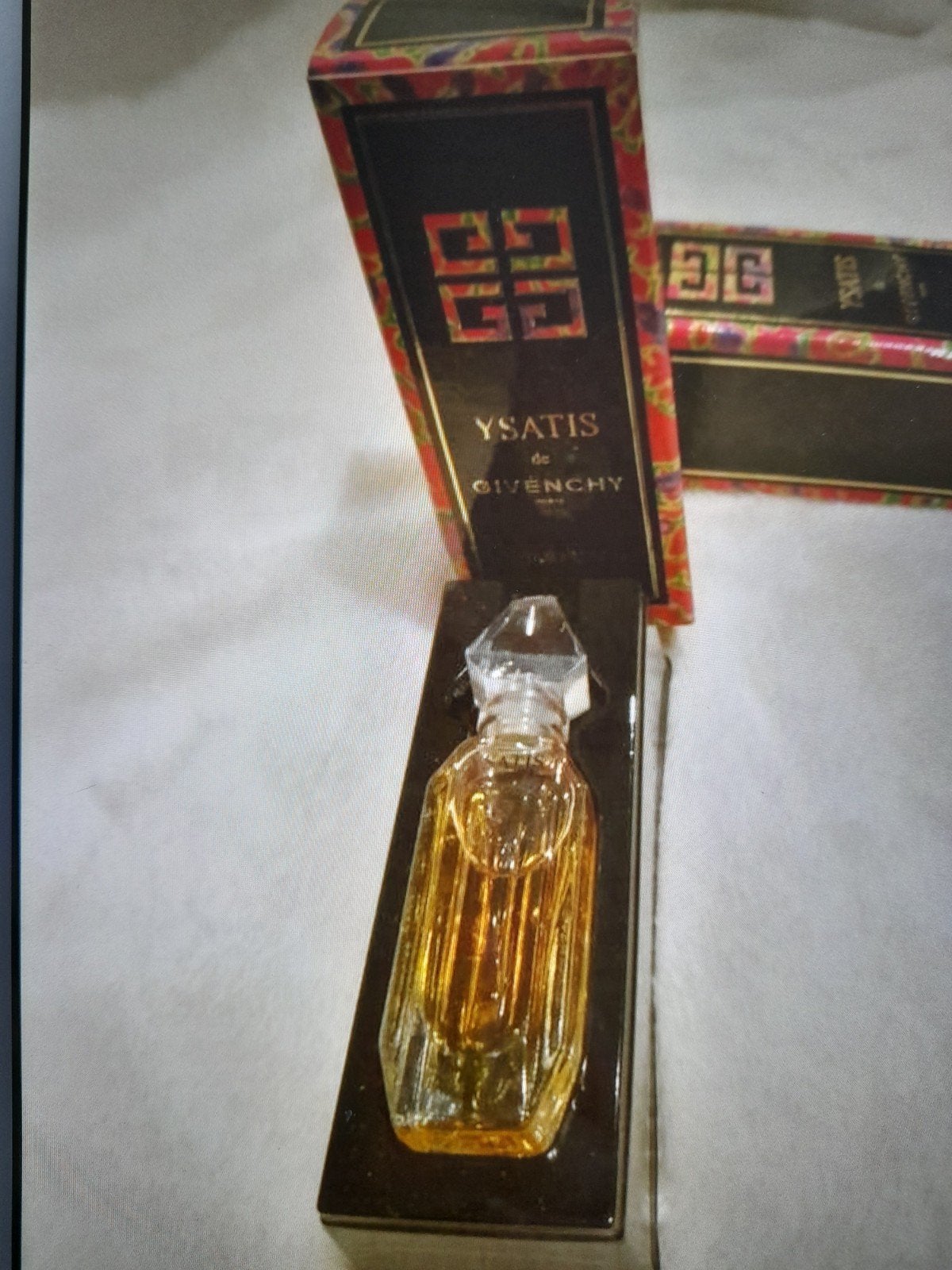 Miniature Vintage Ysatis de Givenchy Parfum 2ml, Collections, Parfums, Enlèvement ou Envoi, Neuf, Miniature, Plein