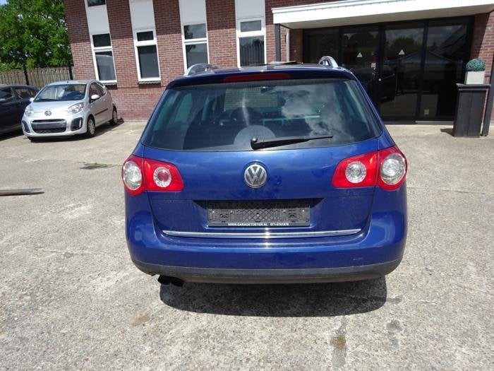 Achterbumper van een Volkswagen Passat (LC5E), Gebruikt, -, Volkswagen, -