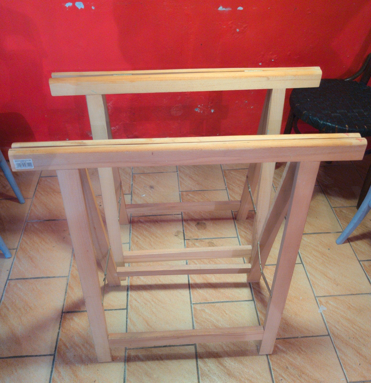 Paar opvouwbare beukenhouten schragen (75 x 75 cm), Ophalen, Minimaliste, Zo goed als nieuw, 75 cm of meer