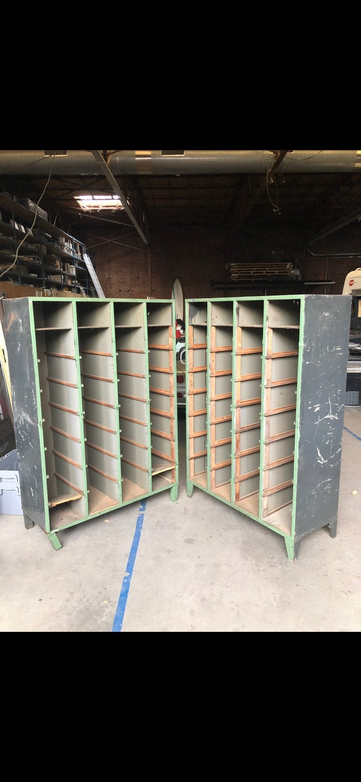 Armoires industrielles pour pigeonniers (fer), Enlèvement