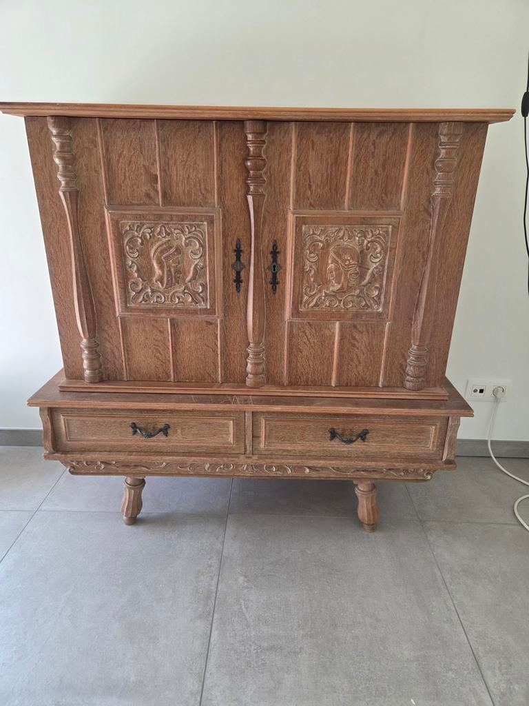 Kast Antiek, Ophalen