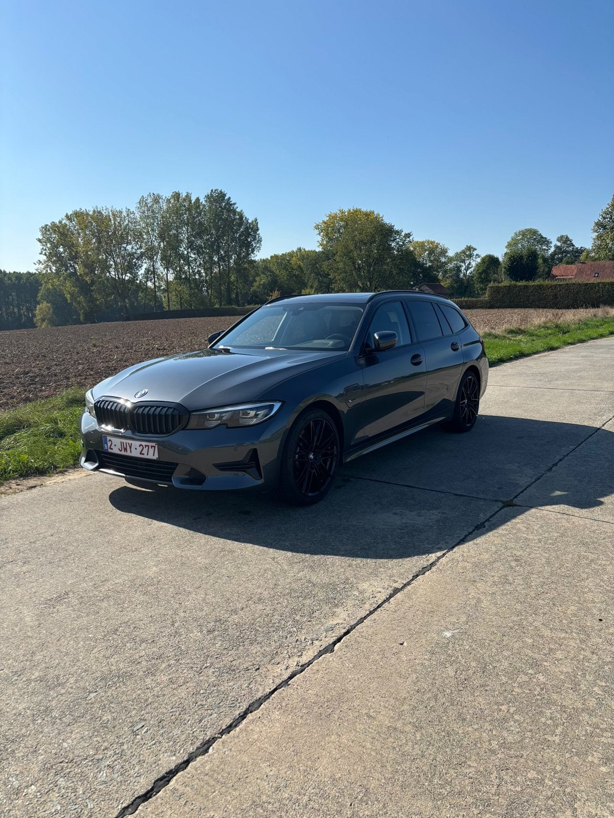 BMW 330e Touring Luxury Line | 2022 | Pano | Leder |, Autos, Cuir, Argent ou Gris, Achat, Entretenue par le concessionnaire